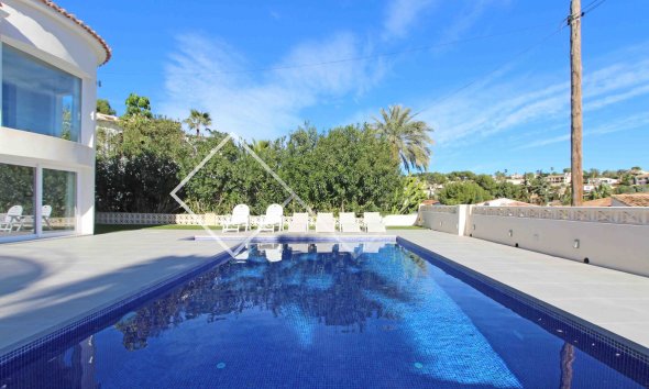 piscina - Villa bien presentada en venta en Benissa, Montemar