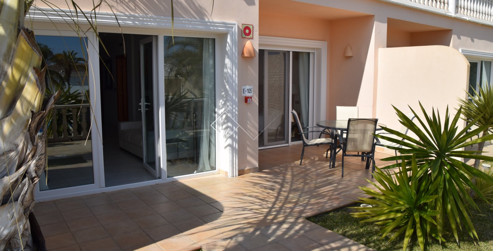 1 bed - Apartment for sale on tropical complex in Benissa