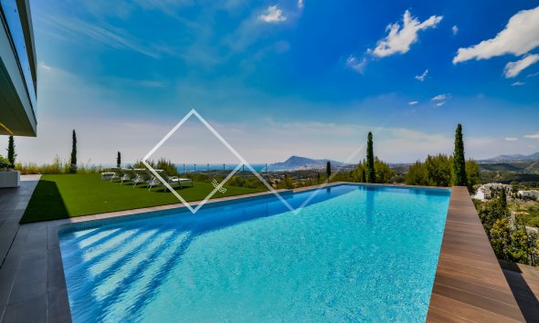 Pool - Luxuriöse Design-Villa mit freiem Meerblick in Altea Hills zu verkaufen